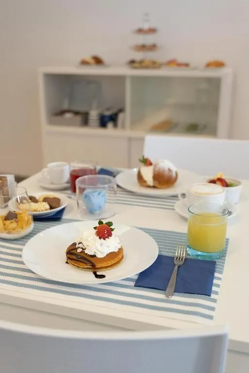 Hotel The Sea - 3 Minuti Dalla Spiaggia Rimini 2*,