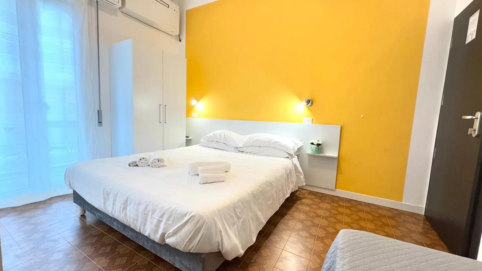 Hotel The Sea - 3 Minuti Dalla Spiaggia Rimini