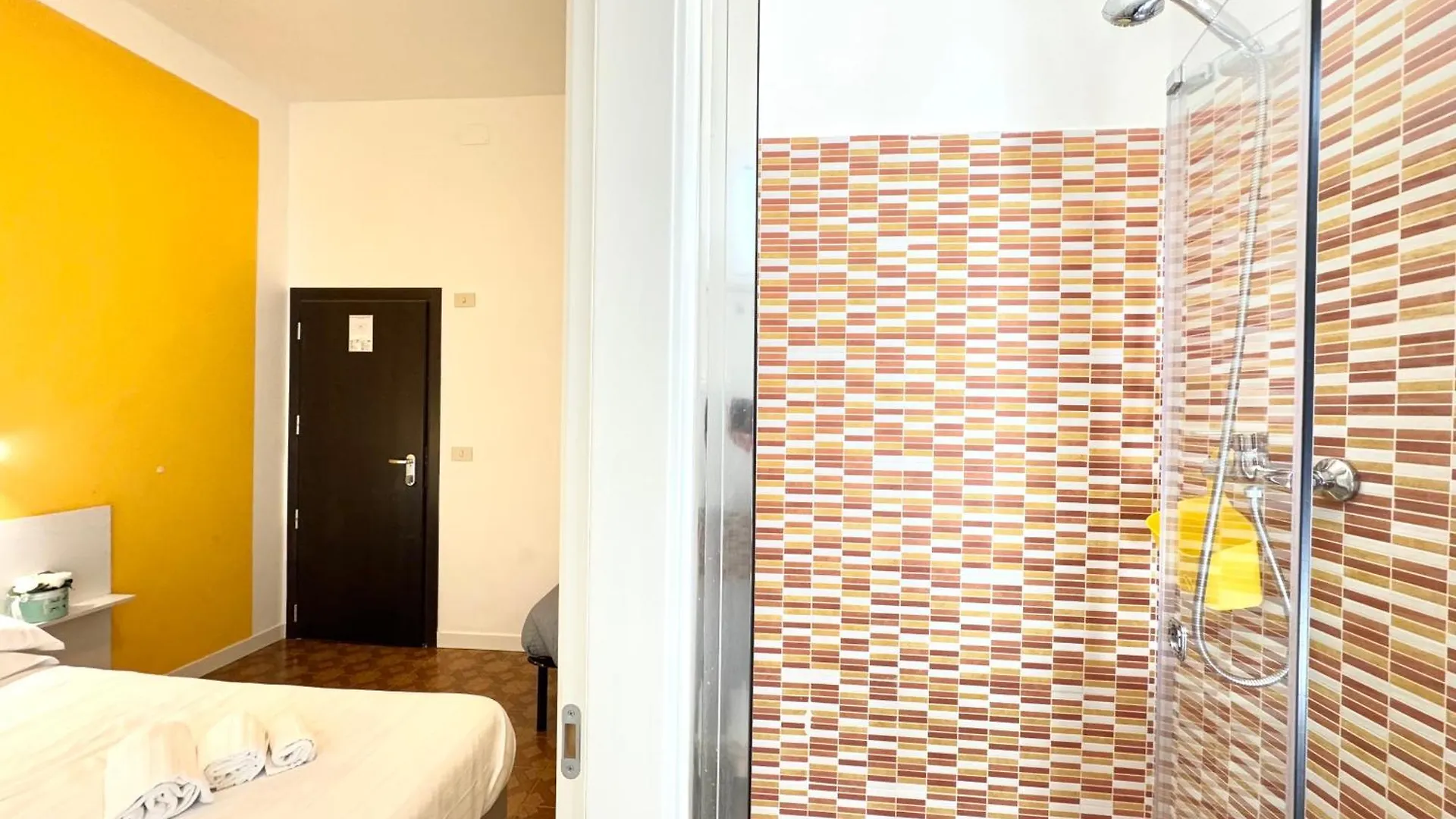 Hotel The Sea - 3 Minuti Dalla Spiaggia Rimini