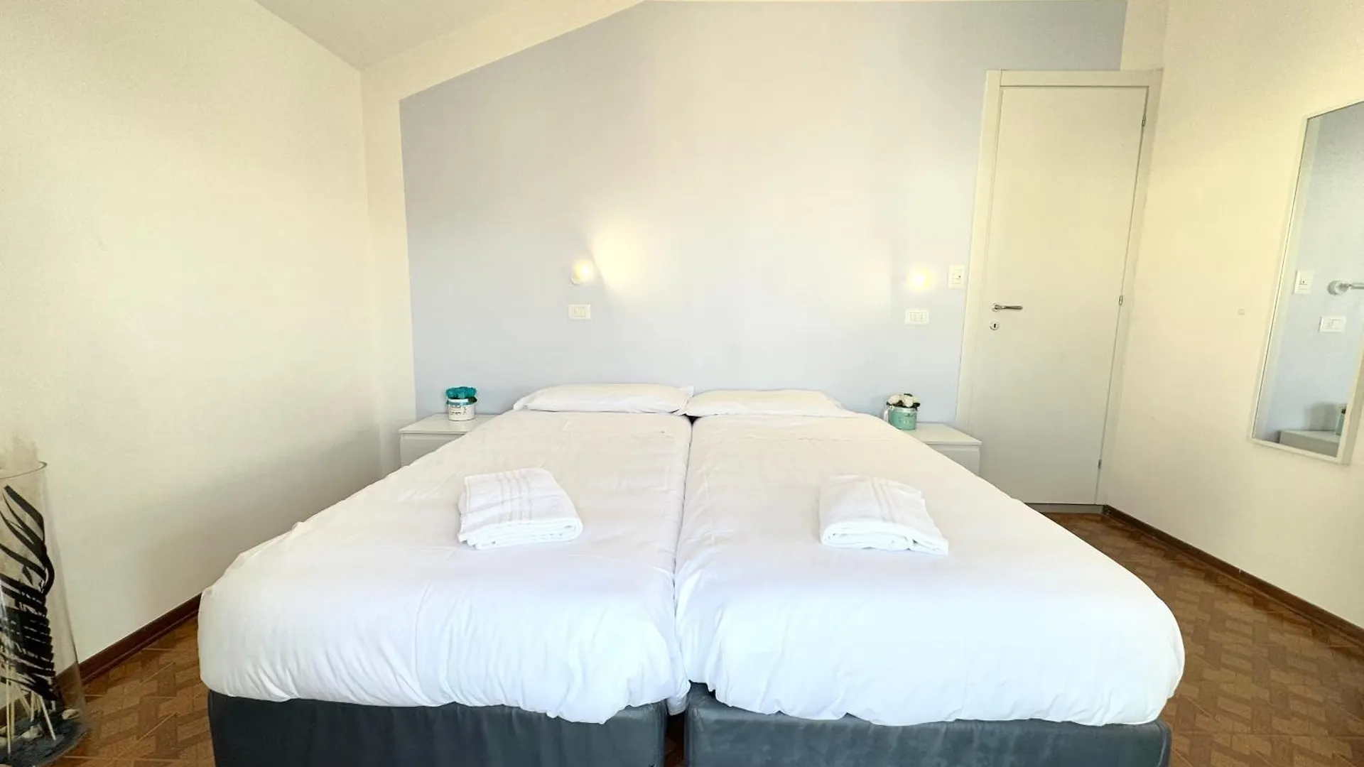 Hotel The Sea - 3 Minuti Dalla Spiaggia Rimini Italy