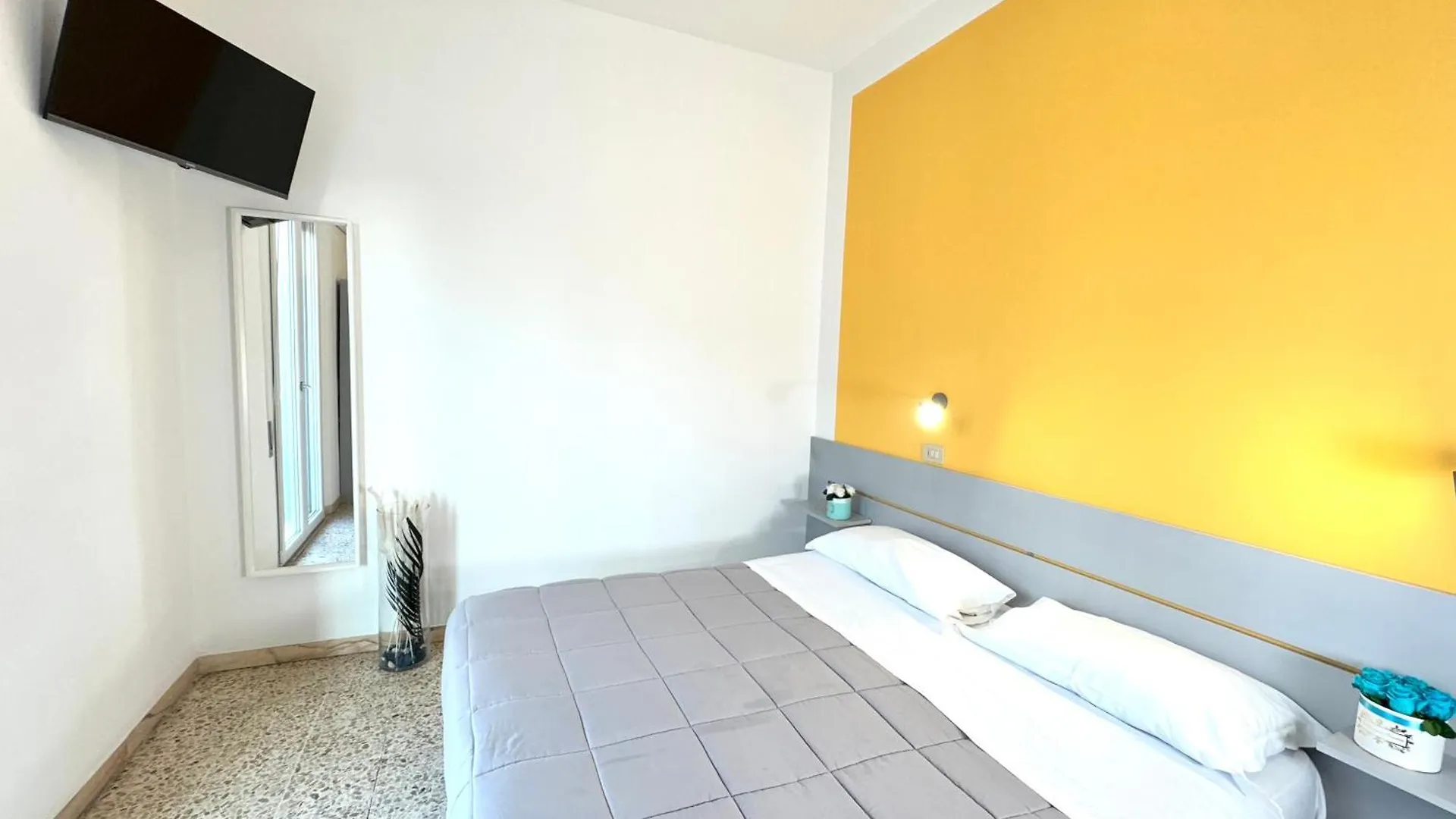 **  Hotel The Sea - 3 Minuti Dalla Spiaggia Rimini Italy