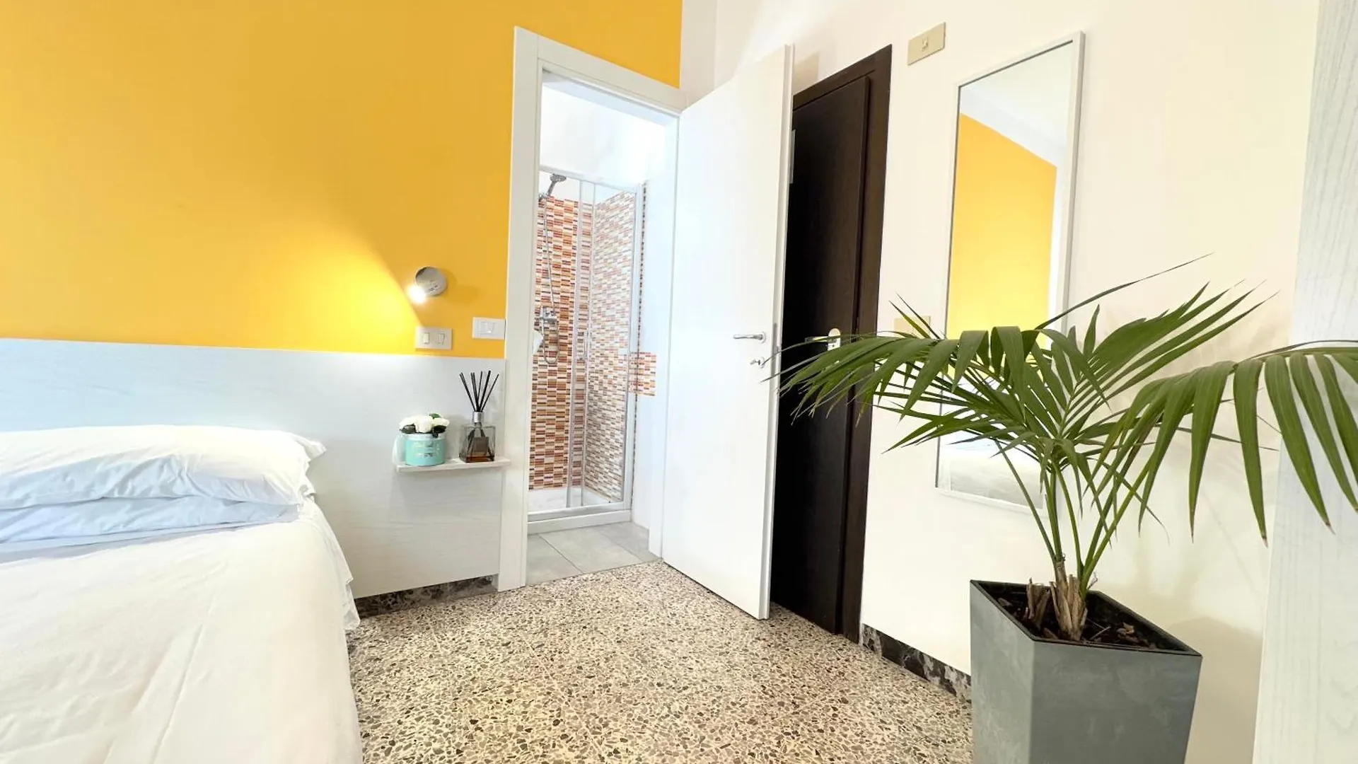 Hotel The Sea - 3 Minuti Dalla Spiaggia Rimini 2*,  Italy