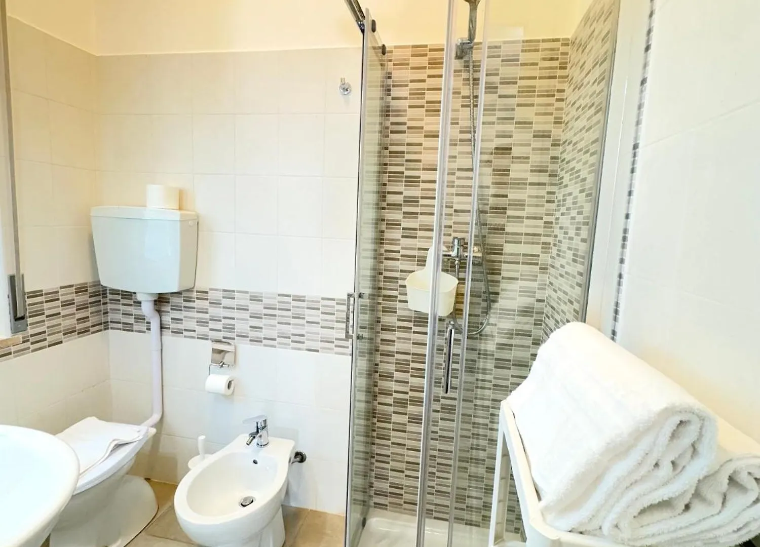 Hotel The Sea - 3 Minuti Dalla Spiaggia Rimini