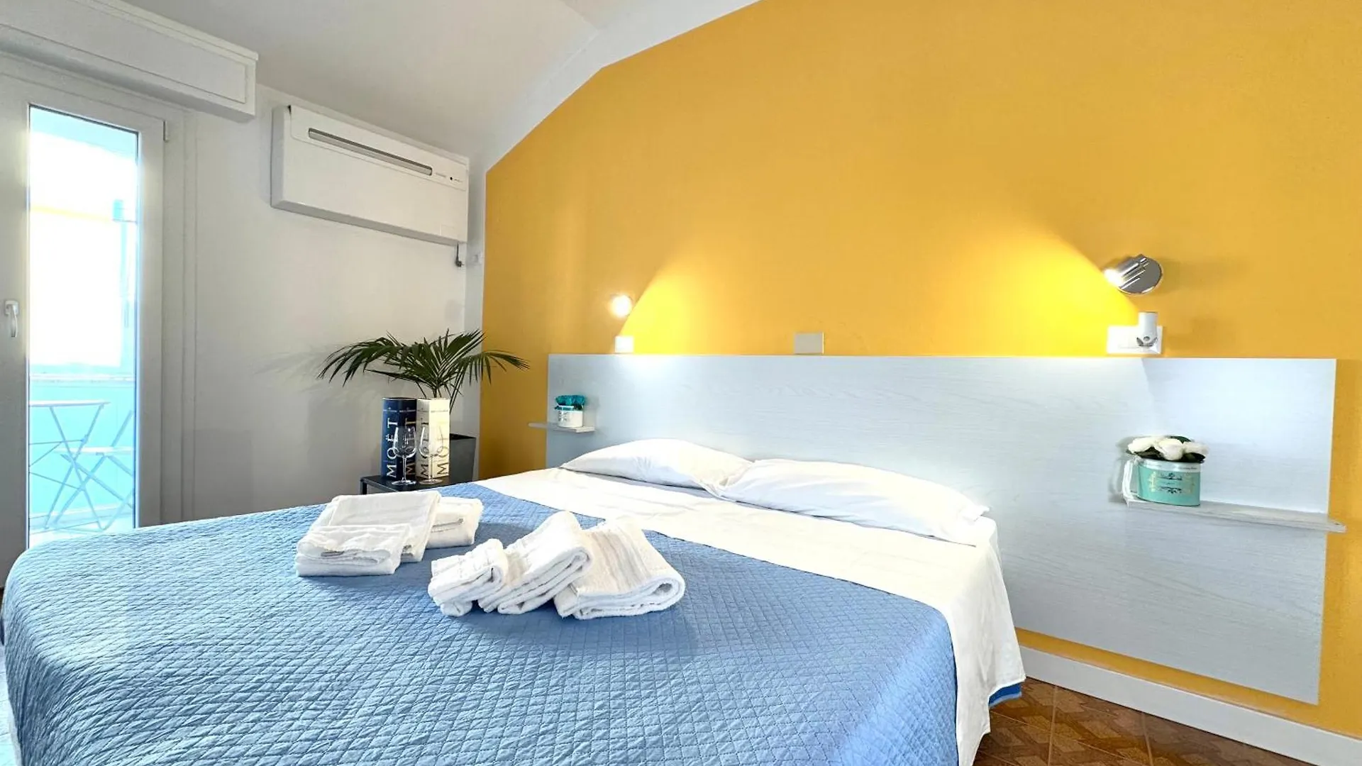 Hotel The Sea - 3 Minuti Dalla Spiaggia Rimini